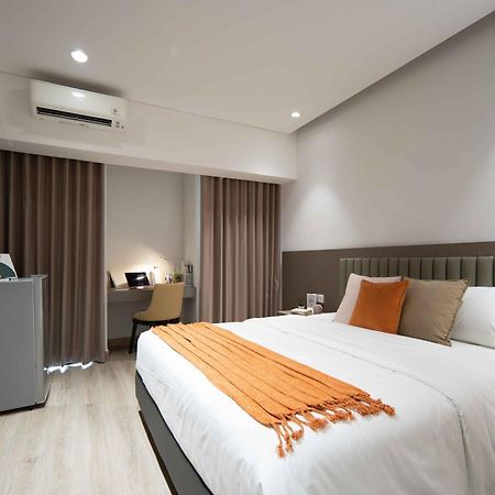 Cove The Day Hotel Jakarta Exterior photo