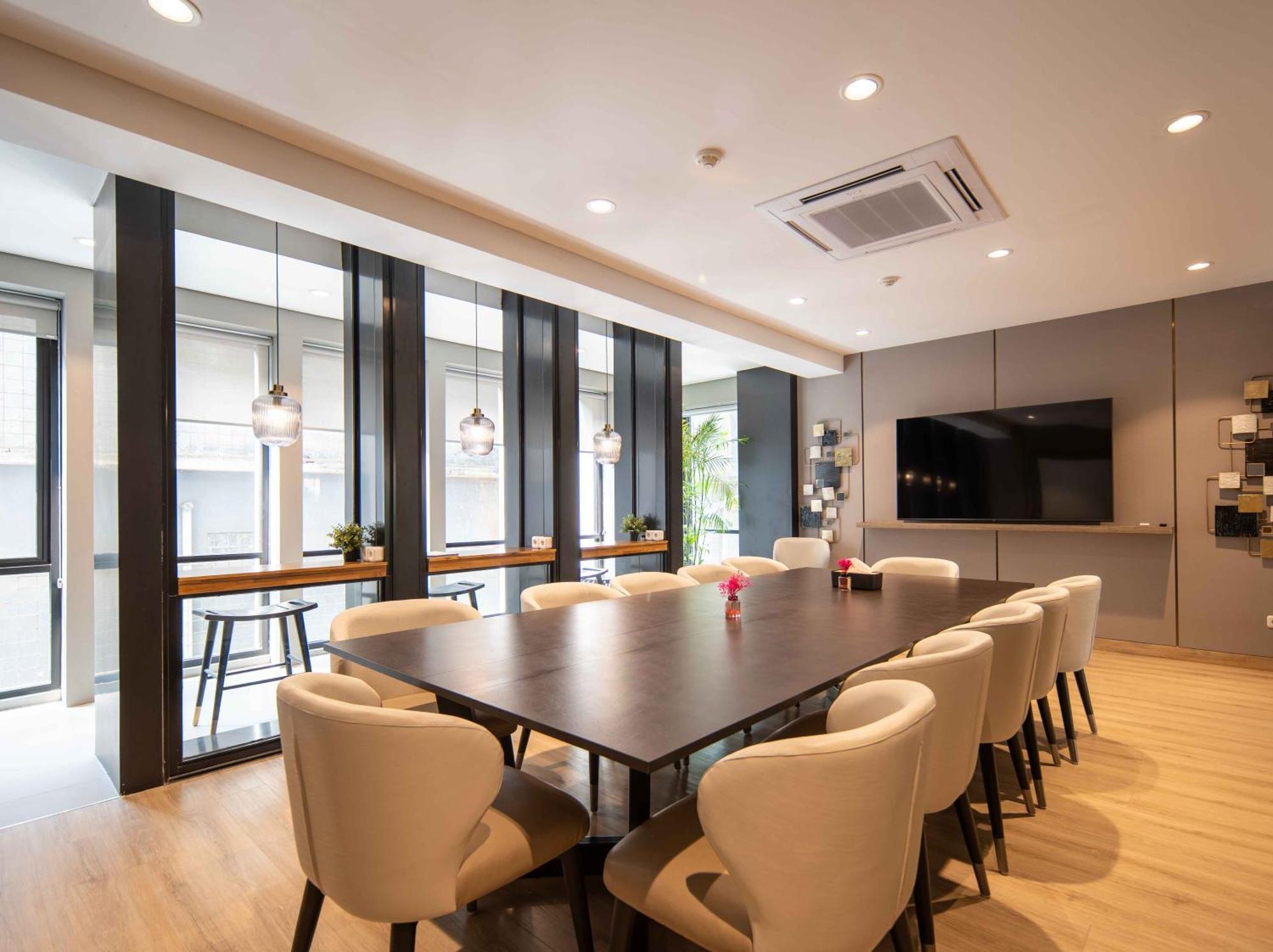 Cove The Day Hotel Jakarta Exterior photo