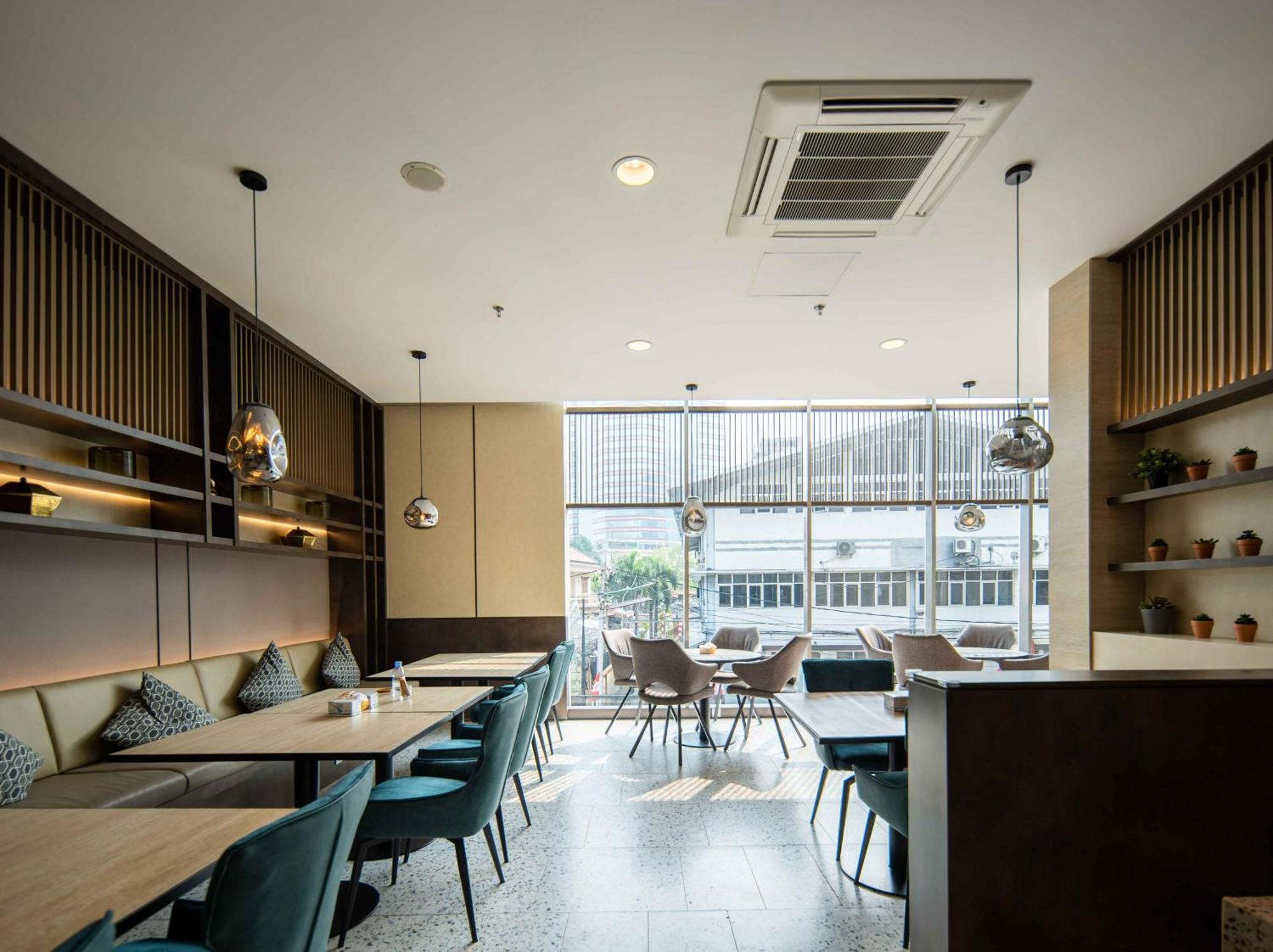 Cove The Day Hotel Jakarta Exterior photo