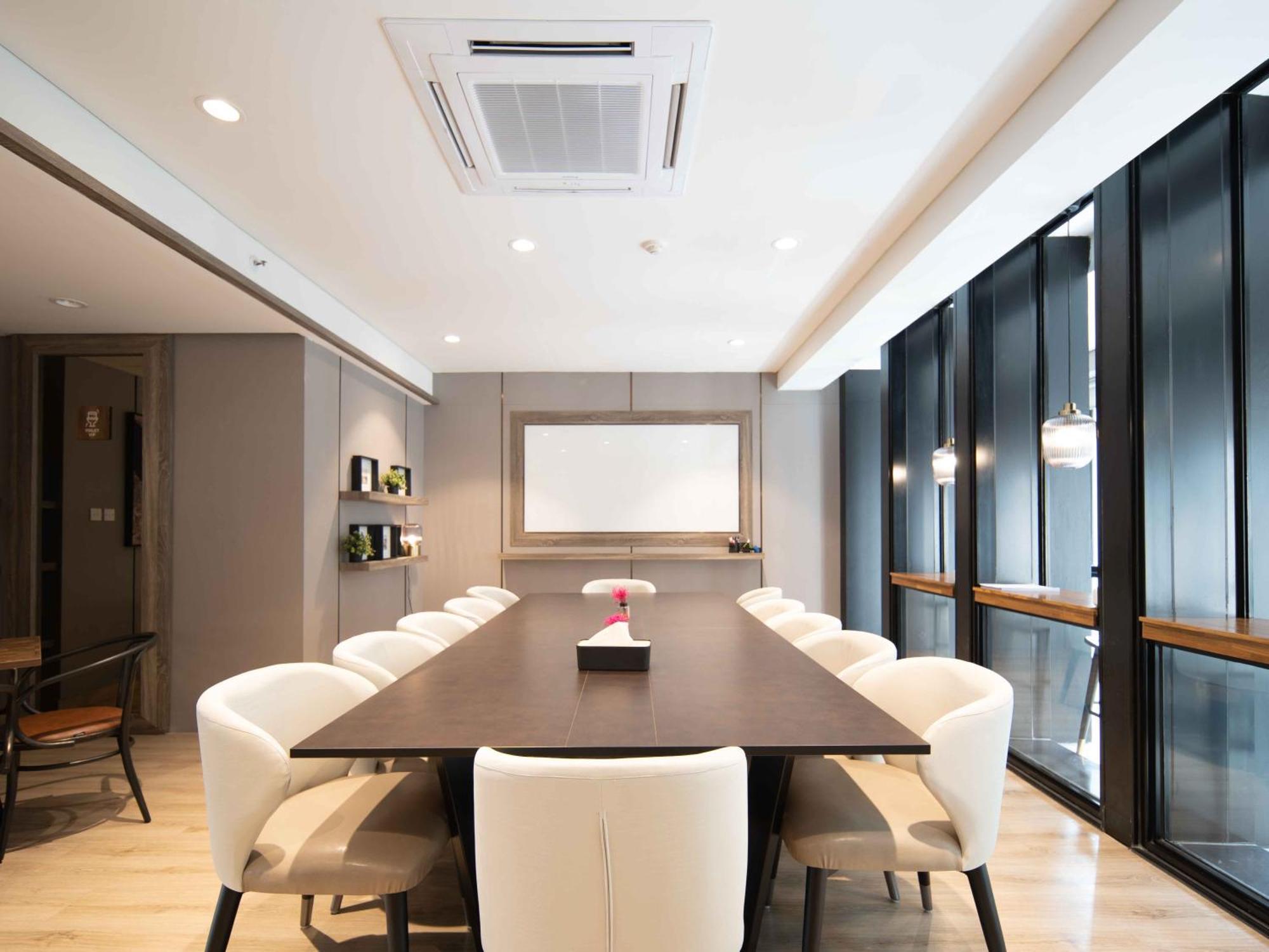 Cove The Day Hotel Jakarta Exterior photo